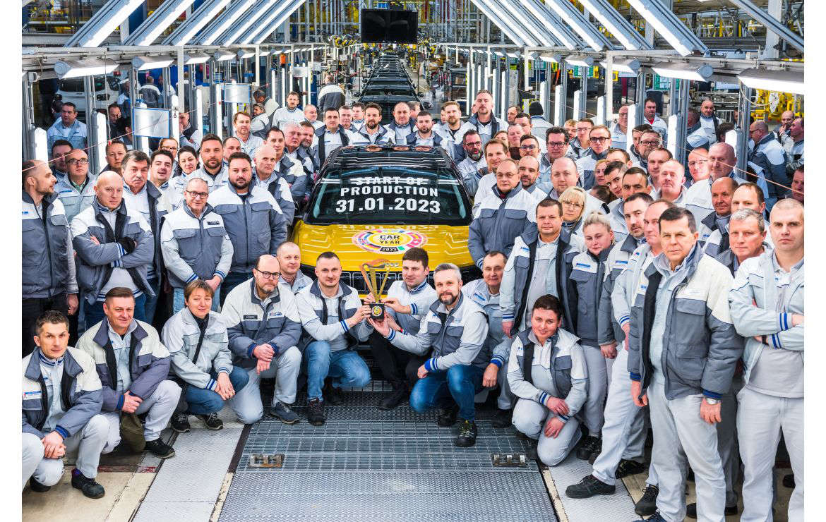 STELLANTIS НАЧИНАЕТ ПРОИЗВОДСТВО АБСОЛЮТНО НОВОГО JEEP AVENGER В ПОЛЬШЕ