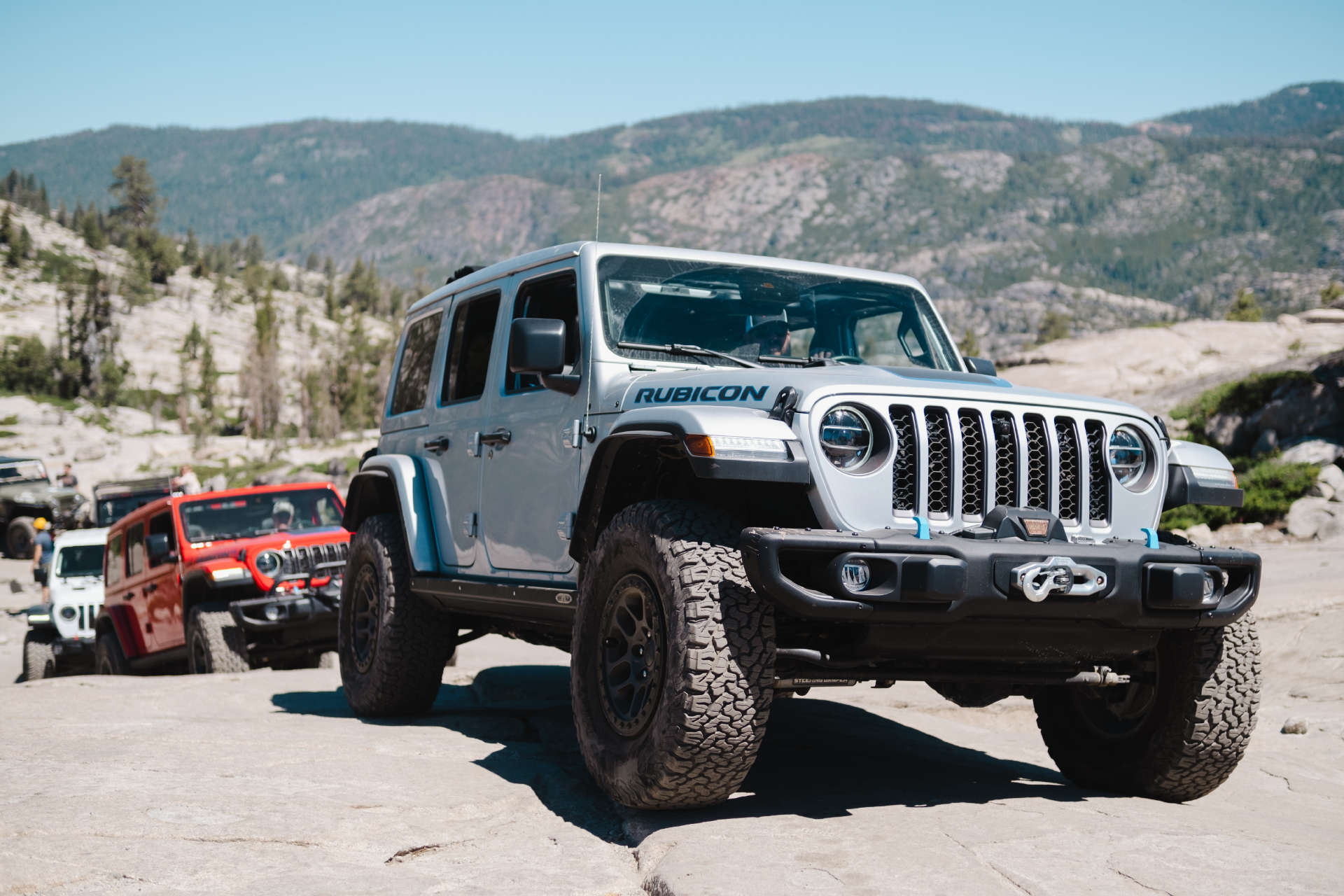 JEEP ТА ФАНАТИ БРЕНДУ ВІДЗНАЧАЮТЬ 70-РІЧЧЯ ПІДКОРЕННЯ ЛЕГЕНДАРНОГО ПРИГОДНИЦЬКОГО ШЛЯХУ RUBICON TRAIL